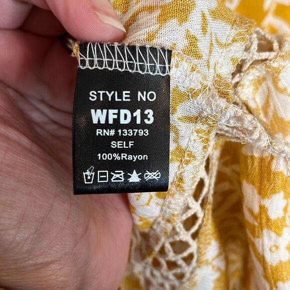 POL Yellow White Crochet Detail Dress Size Medium - Picture 7 of 7